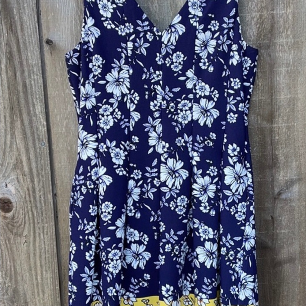 Vince Camuto size 16 Blue and Yellow Floral Dress w/ pockets